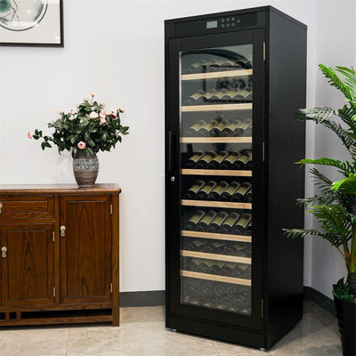Harga yang bagus Satu Zona Lemari Minuman Kayu Hitam Pintu Kunci Dapur Perabotan Wine Cooler on line