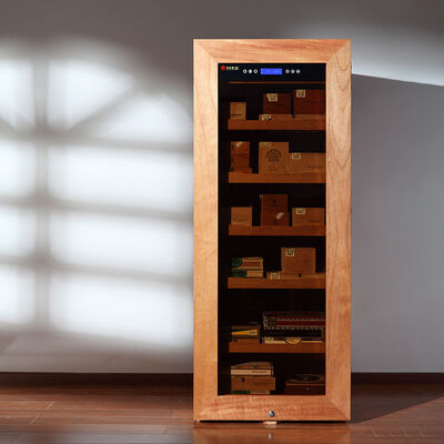 Harga yang bagus Nordic Minimalist Solid Wood Cigar Cooler Humidifier Dengan Pencahayaan Terintegrasi on line